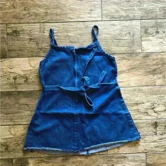 Lot of 2 items: blue denim dress and blue  ruffle top girls size 6-8 - Picture 3 of 6